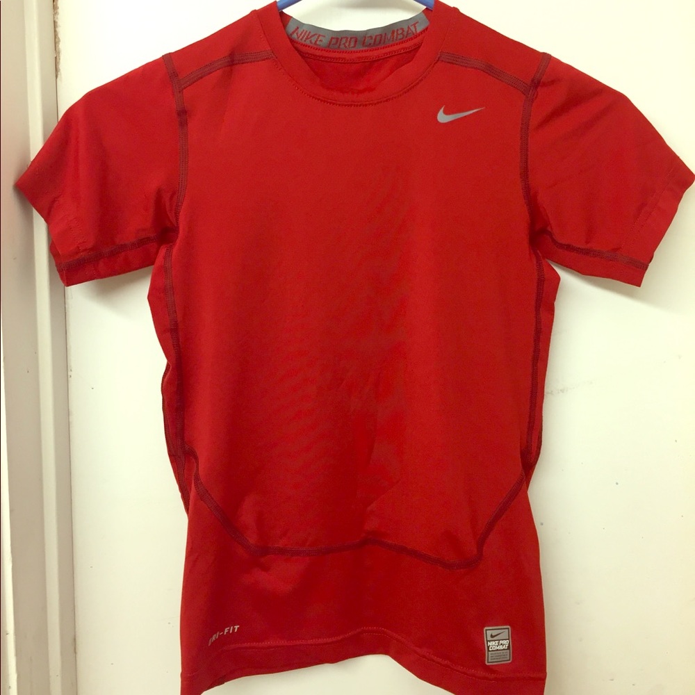 Boys large Nike pro combat top